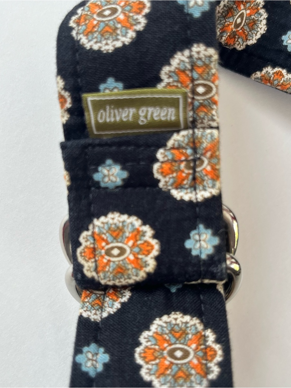 Floral Medallion Pattern Black D-Ring Fabric Waist Belt, by Oliver Green OS - Picture 3 of 3